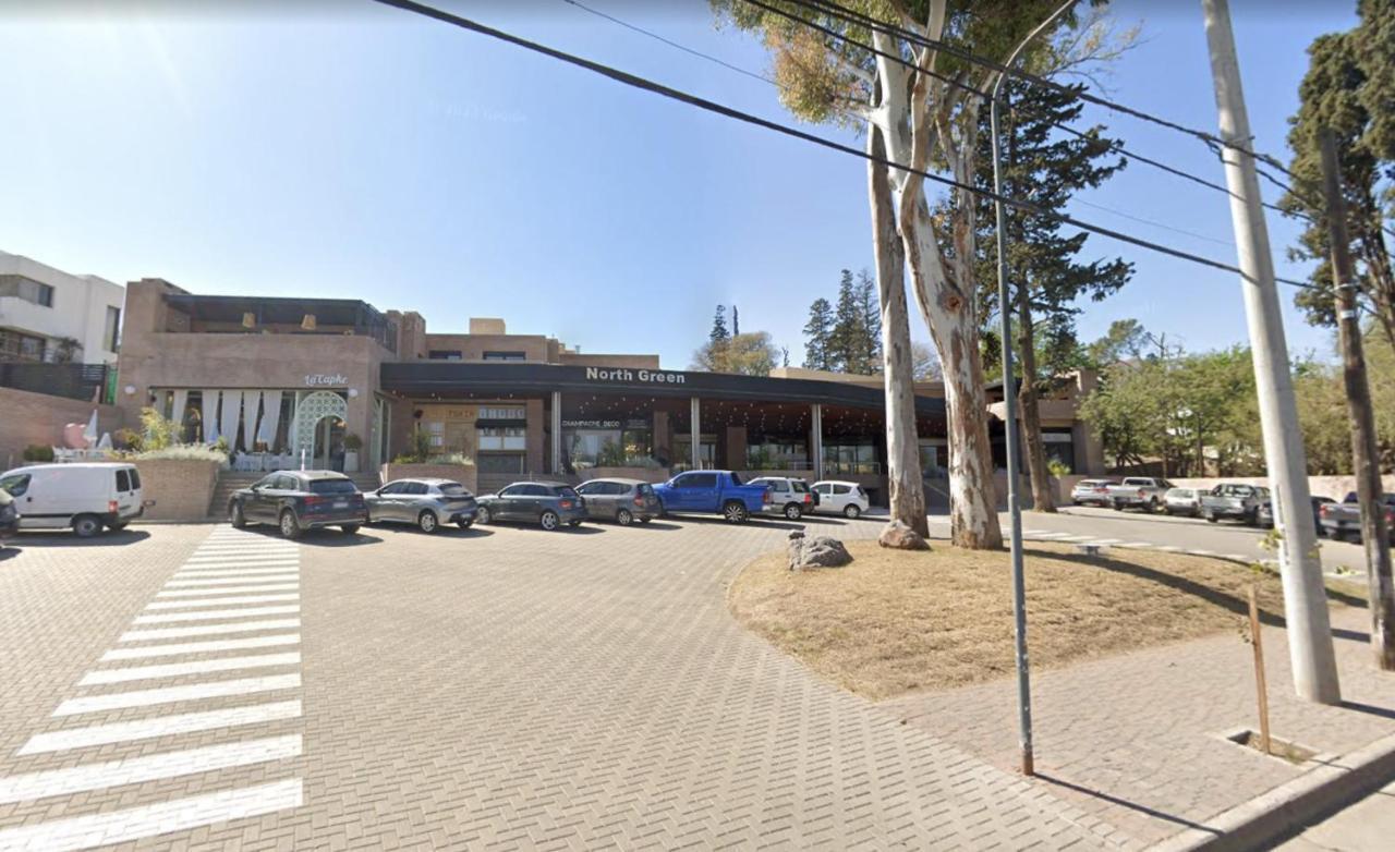 Houm Alojamientos, North Green Villa Allende Luaran gambar